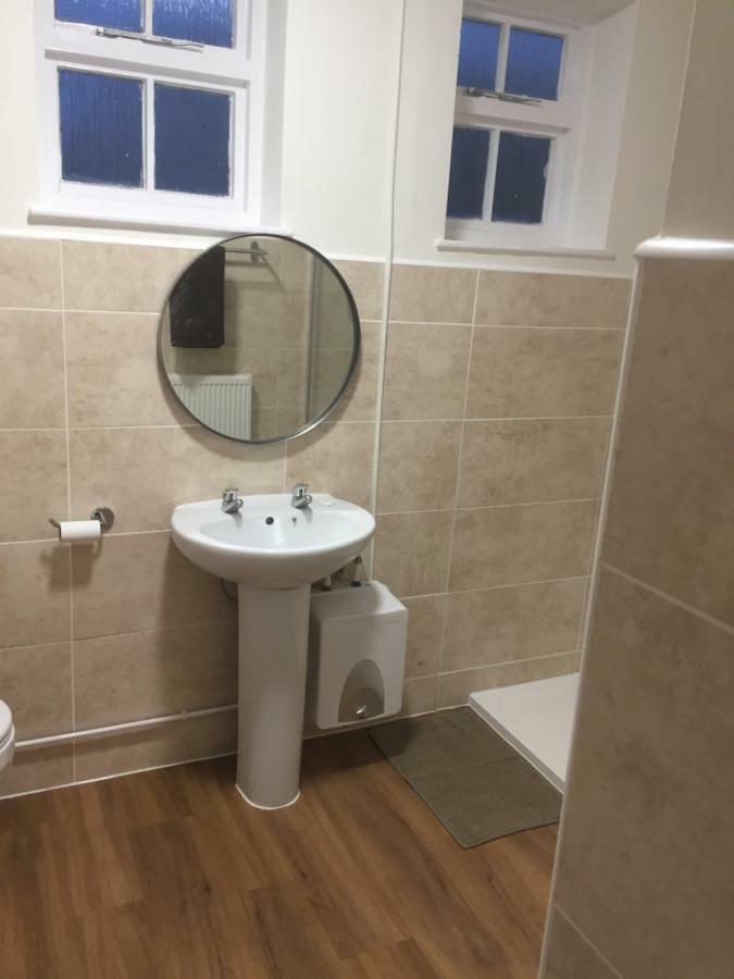 Good Intent Rooms Waltham Abbey Exteriér fotografie